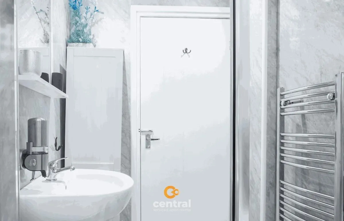 Central Serviced Apartments - 2 Bedrooms - Modern - Unique Touches - Free Street Parking - Fully Equipped - Close To City Centre - Short & Long Term Stays Available Dundee