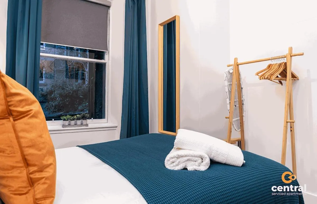 Central Serviced Apartments - 2 Bedrooms - Modern - Unique Touches - Free Street Parking - Fully Equipped - Close To City Centre - Short & Long Term Stays Available Dundee United Kingdom