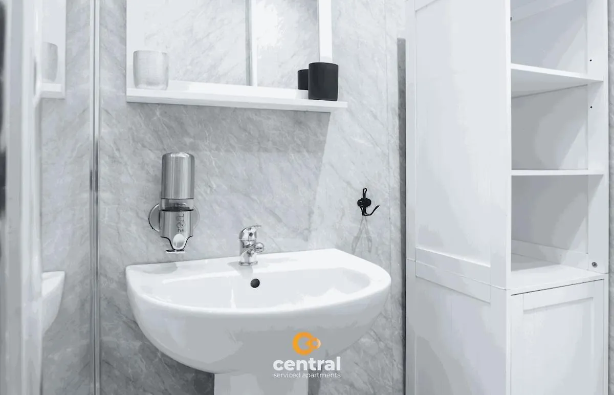 Central Serviced Apartments - 2 Bedrooms - Modern - Unique Touches - Free Street Parking - Fully Equipped - Close To City Centre - Short & Long Term Stays Available Dundee